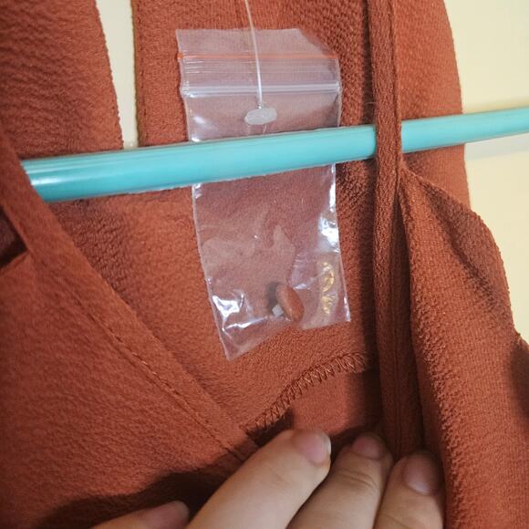 Mine Size Large L Scalloped Terra Cotta Sleeveless Blouse Top Boho Indie NWOT - Picture 5 of 7